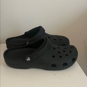CROCS Classic Clog in Black